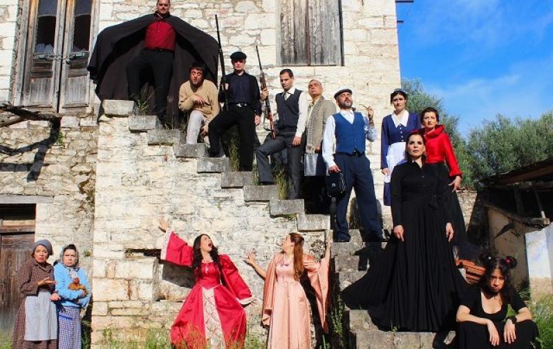 Παράταση για την παράσταση «Δράκουλες» στο Μικρό Θέατρο εως Τρίτη 26 Ιουνίου 2018