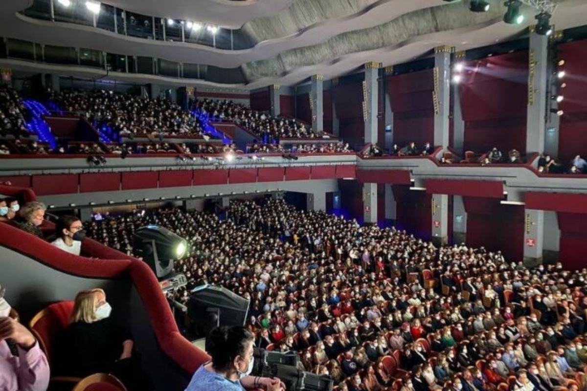 Το Θέατρο και πάλι ελεύθερο! Τα νέα μέτρα και τι ισχύει από σήμερα