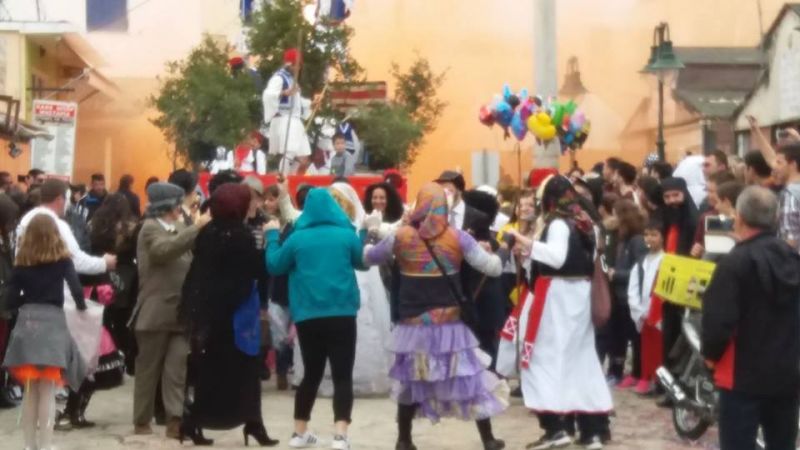 Με πολύ κέφι αναβίωσε ο «βλάχικος γάμος» στην Πάλαιρο!