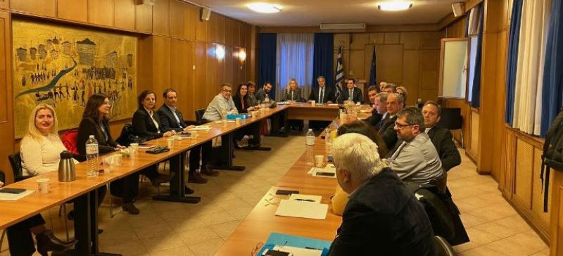 Σύσκεψη στο ΥπΑΑΤ για τον κορωνοϊό
